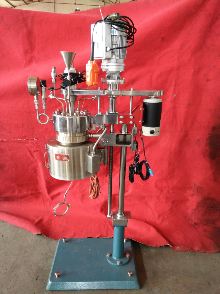 DFCF系列-電動(dòng)升降釜體、翻轉(zhuǎn)出料、開(kāi)啟式加熱爐2