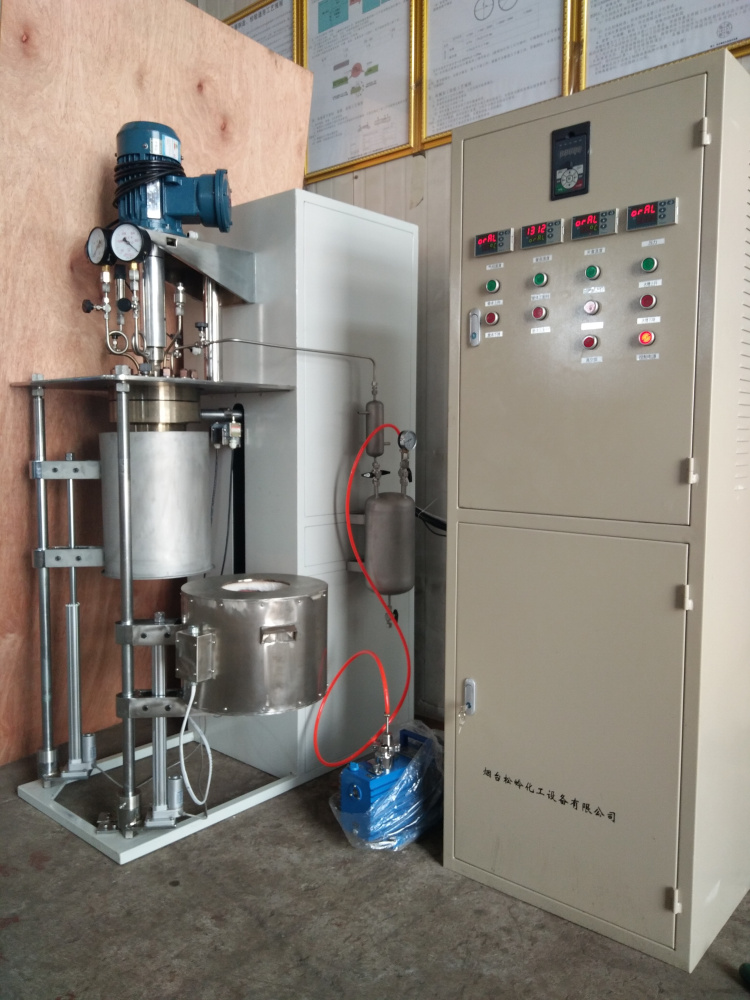 DFCF系列-釜體電動(dòng)升降翻轉(zhuǎn)、加熱爐和水槽電動(dòng)升降并可側(cè)移3