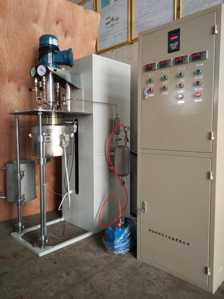 DFCF系列-釜體電動(dòng)升降翻轉(zhuǎn)、加熱爐和水槽電動(dòng)升降并可側(cè)移4