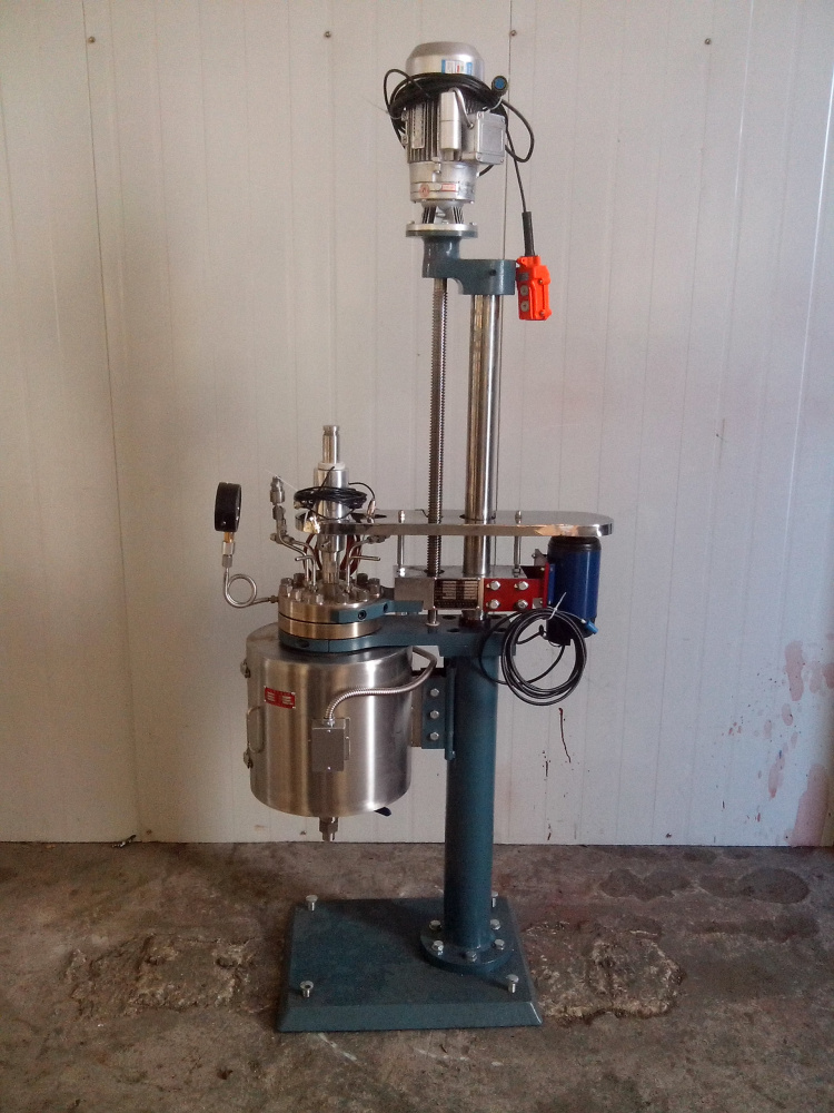 TFCF系列--電動升降釜蓋、開啟式電加熱爐3